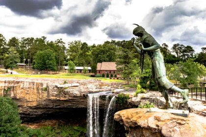 What to See in Alabama at Etowah County - Tourist Attractions