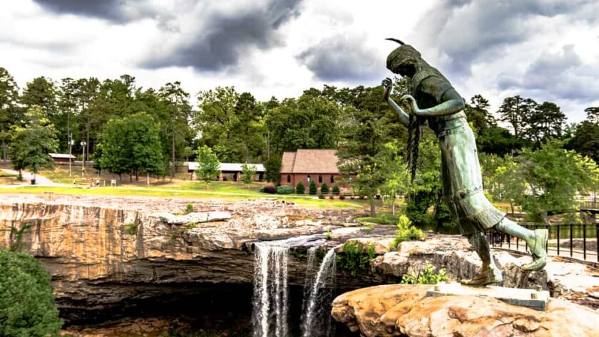 What to See in Alabama at Etowah County - Tourist Attractions